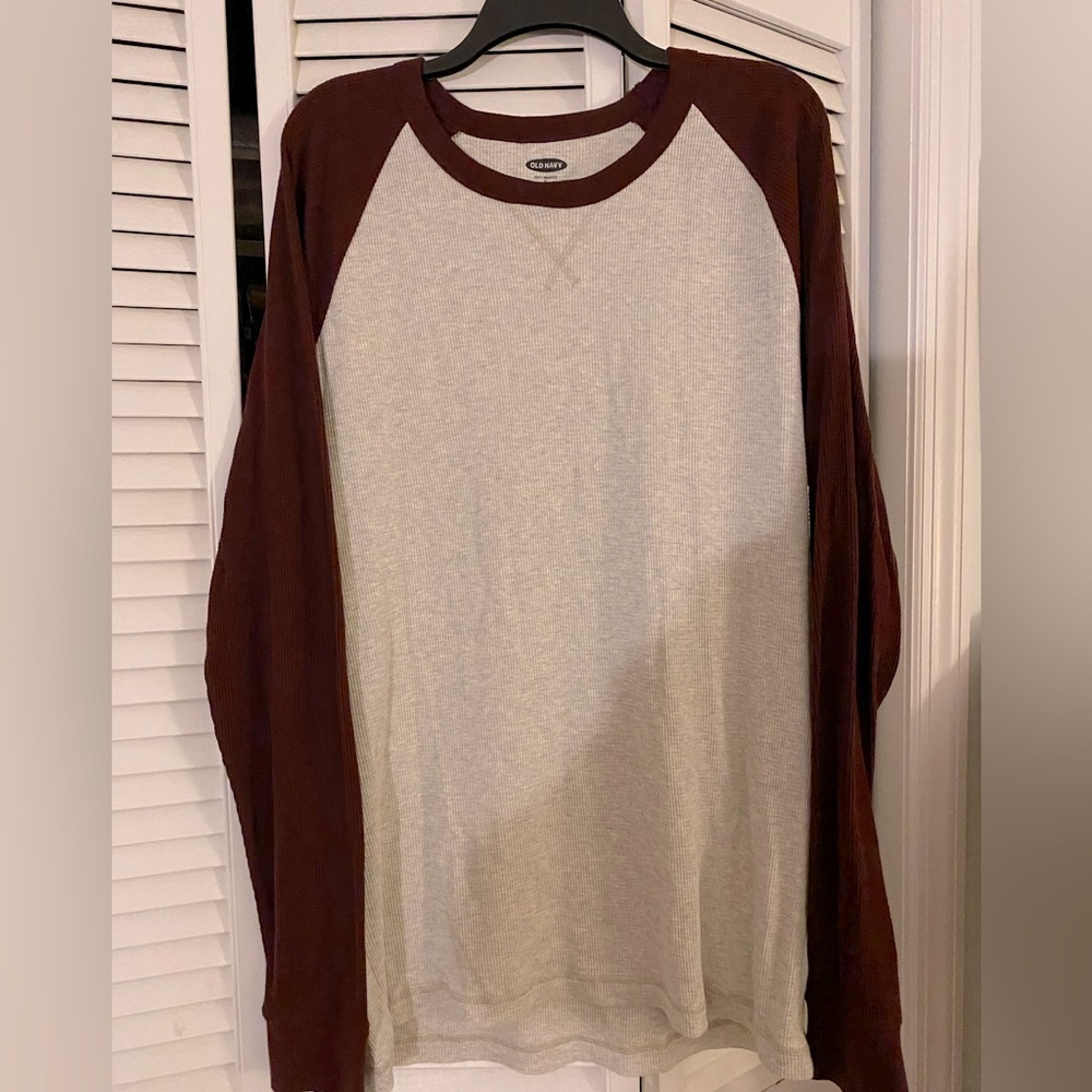 Old Navy Men’s XL long sleeve